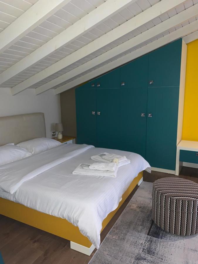 Guest House People Korce Exterior foto